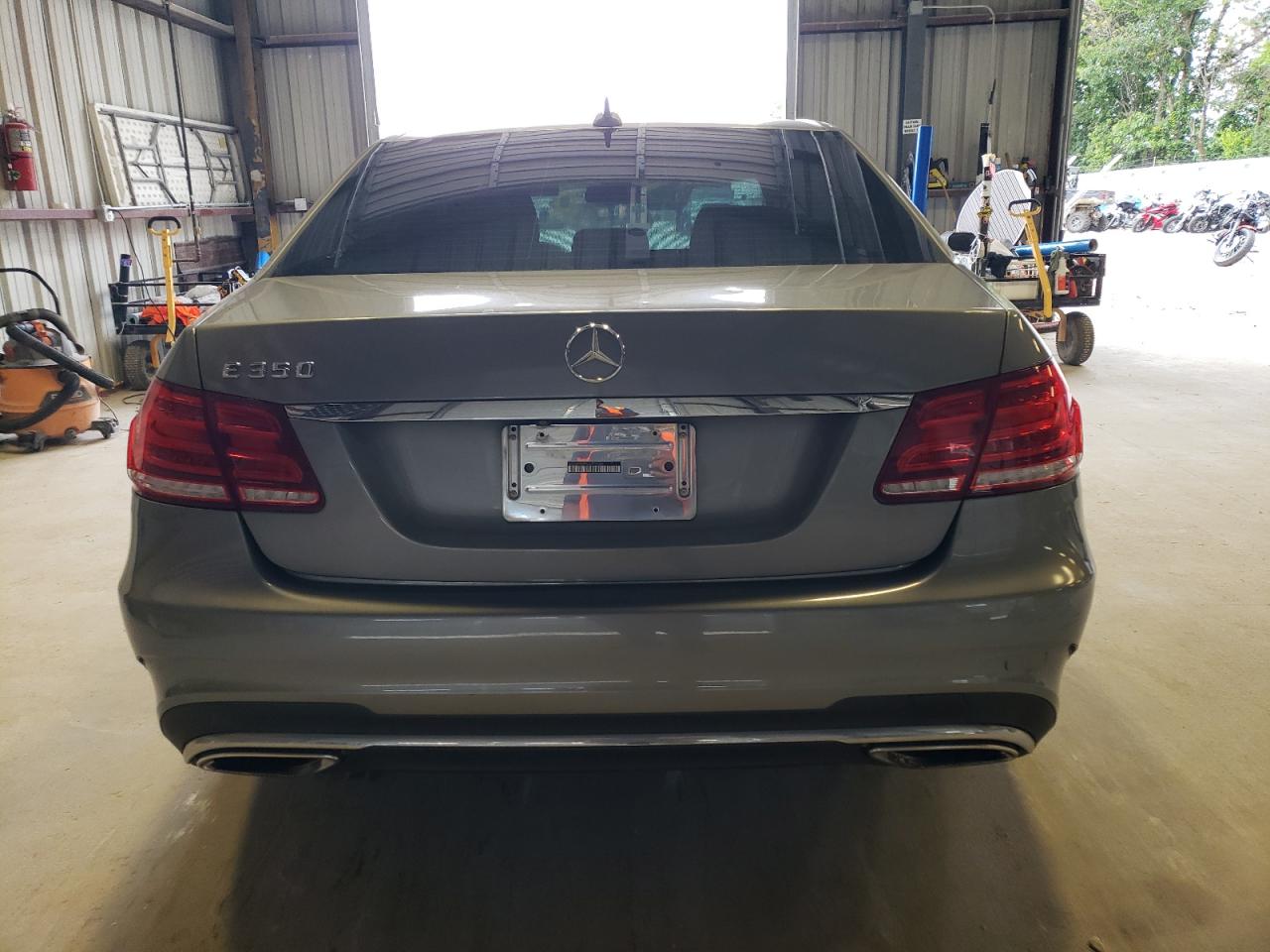 2014 Mercedes-Benz E 350 vin: WDDHF5KB9EA775546