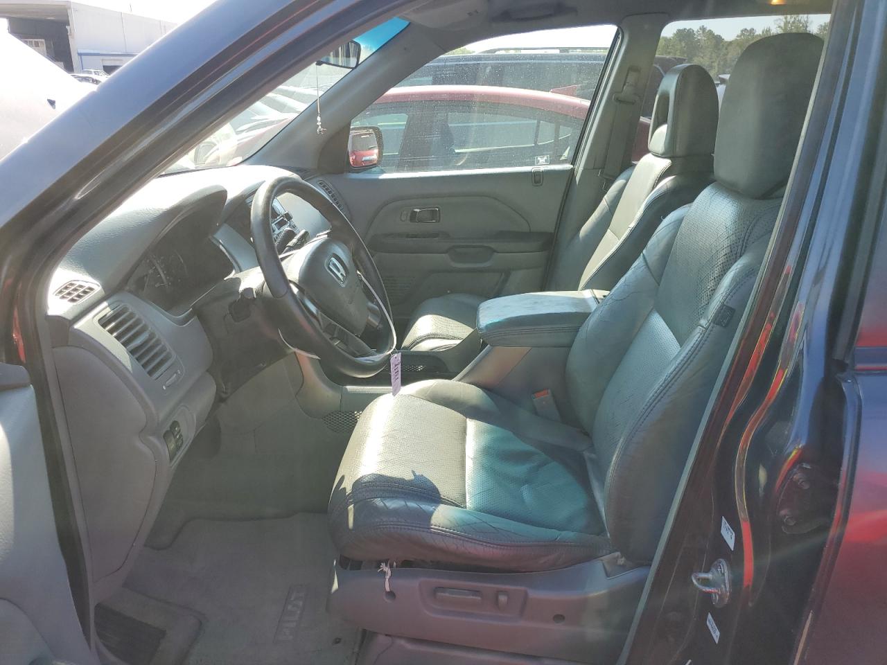 2HKYF185X4H555389 2004 Honda Pilot Exl