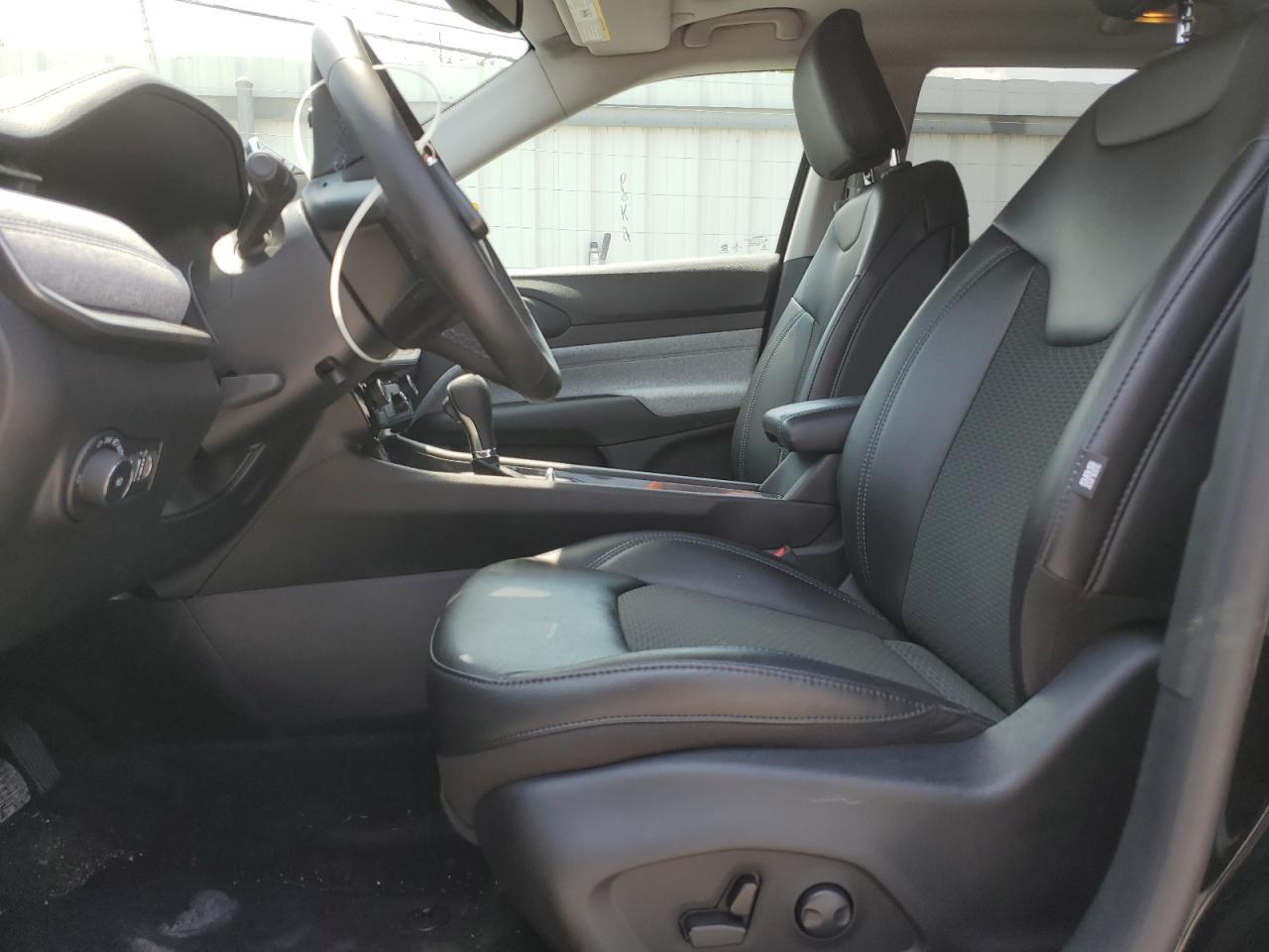 3C4NJDBB0NT233282 2022 Jeep Compass Latitude