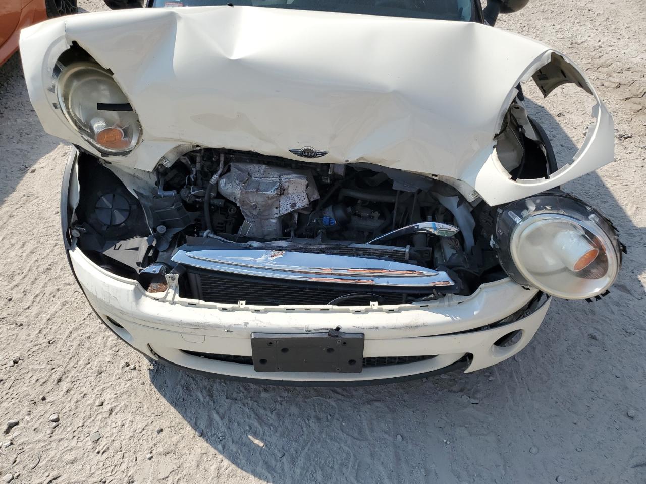 WMWMF3C57ATZ67582 2010 Mini Cooper