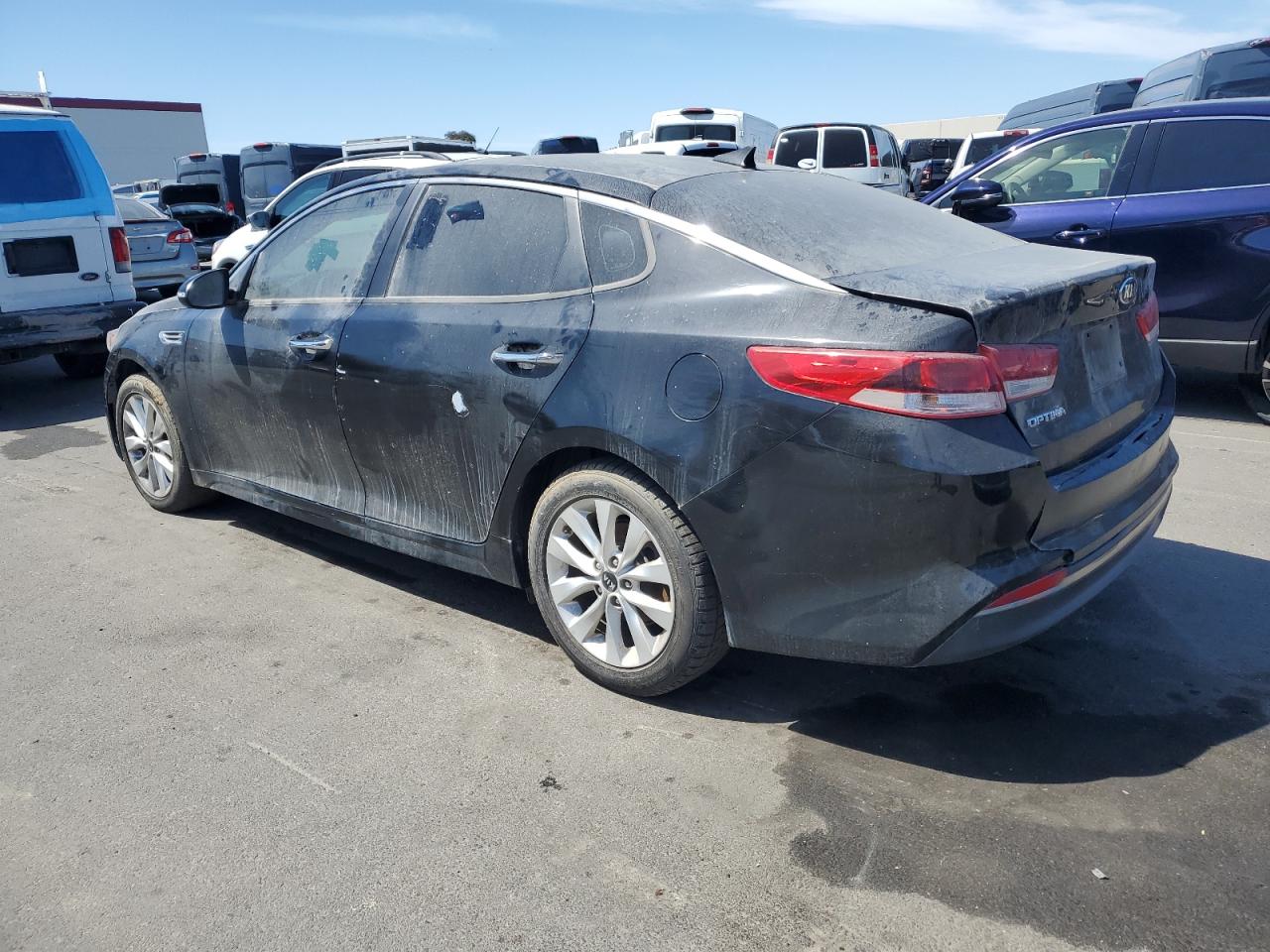 2017 Kia Optima Lx vin: 5XXGT4L30HG128350