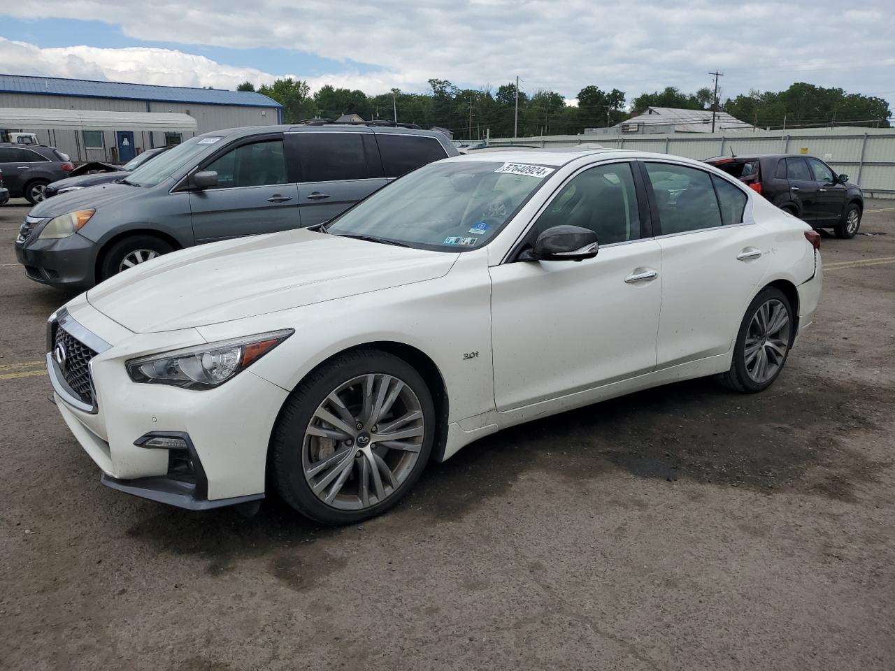 JN1EV7AR1JM436575 2018 Infiniti Q50 Luxe