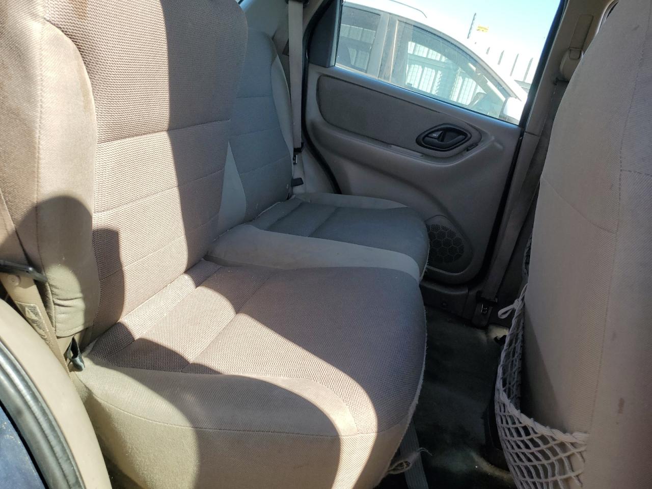 1FMYU04131KE72138 2001 Ford Escape Xlt