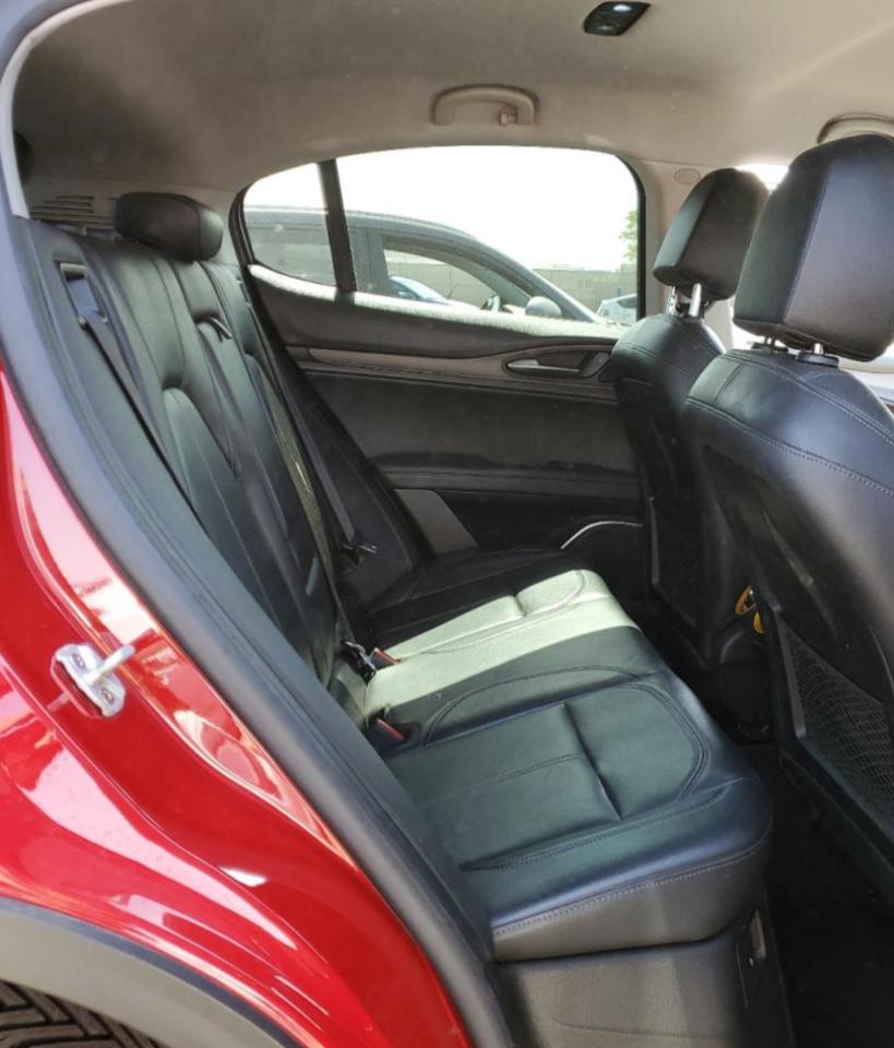 ZASFAKBN2J7B78228 2018 Alfa Romeo Stelvio Ti