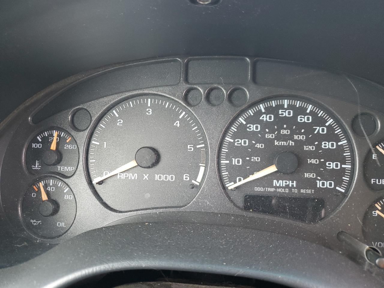 1GNCT18W72K128818 2002 Chevrolet Blazer