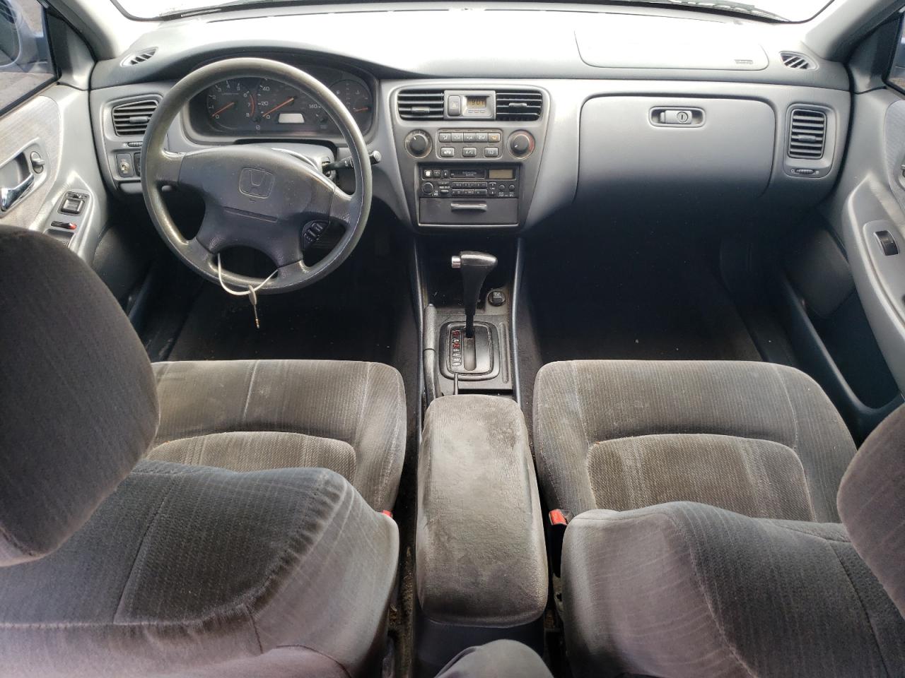 1HGCG5648XA138066 1999 Honda Accord Lx