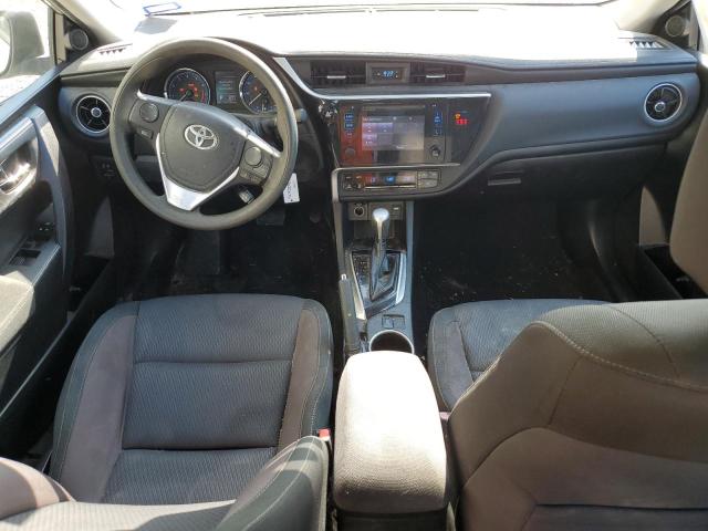 2018 Toyota Corolla L VIN: 5YFBURHE3JP814586 Lot: 57025674