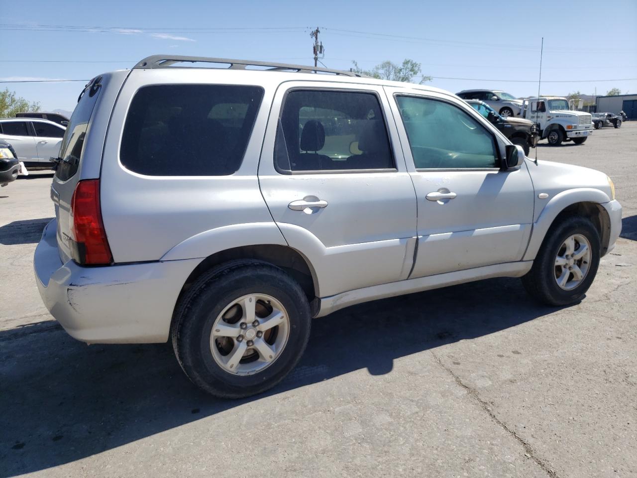 4F2YZ04106KM04733 2006 Mazda Tribute S