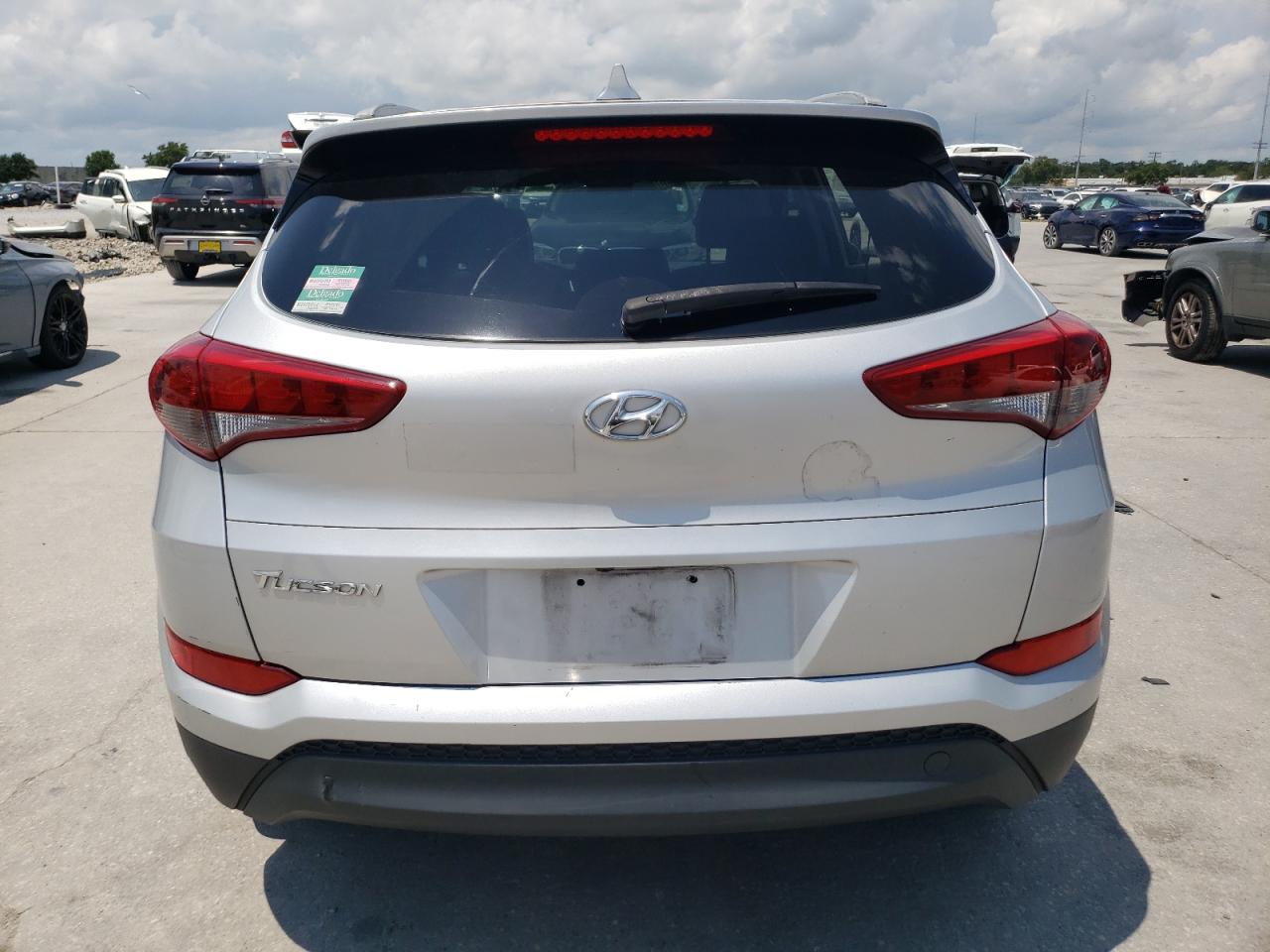 KM8J33A44JU641785 2018 Hyundai Tucson Sel