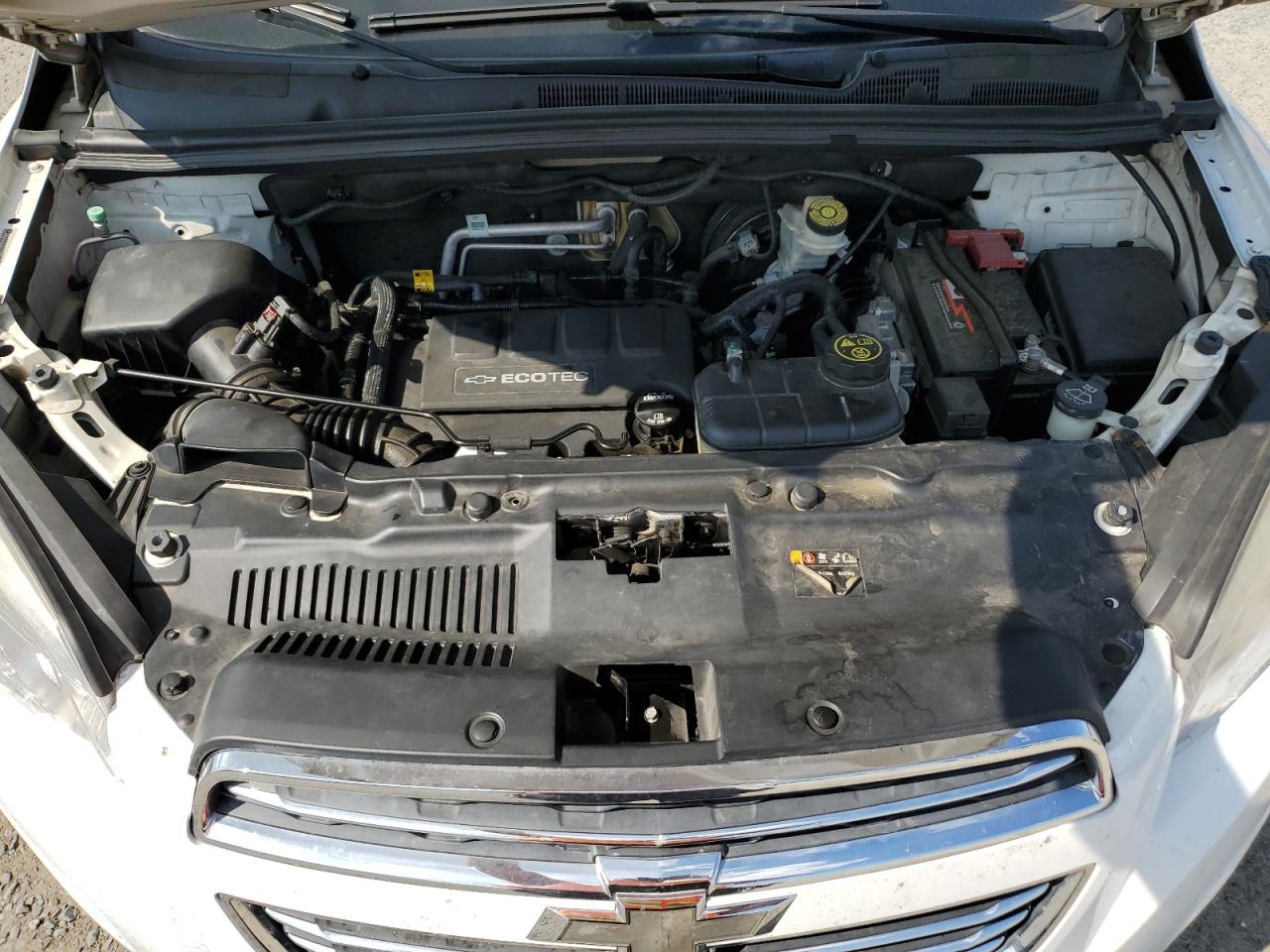 KL7CJKSB2FB085857 2015 Chevrolet Trax Ls