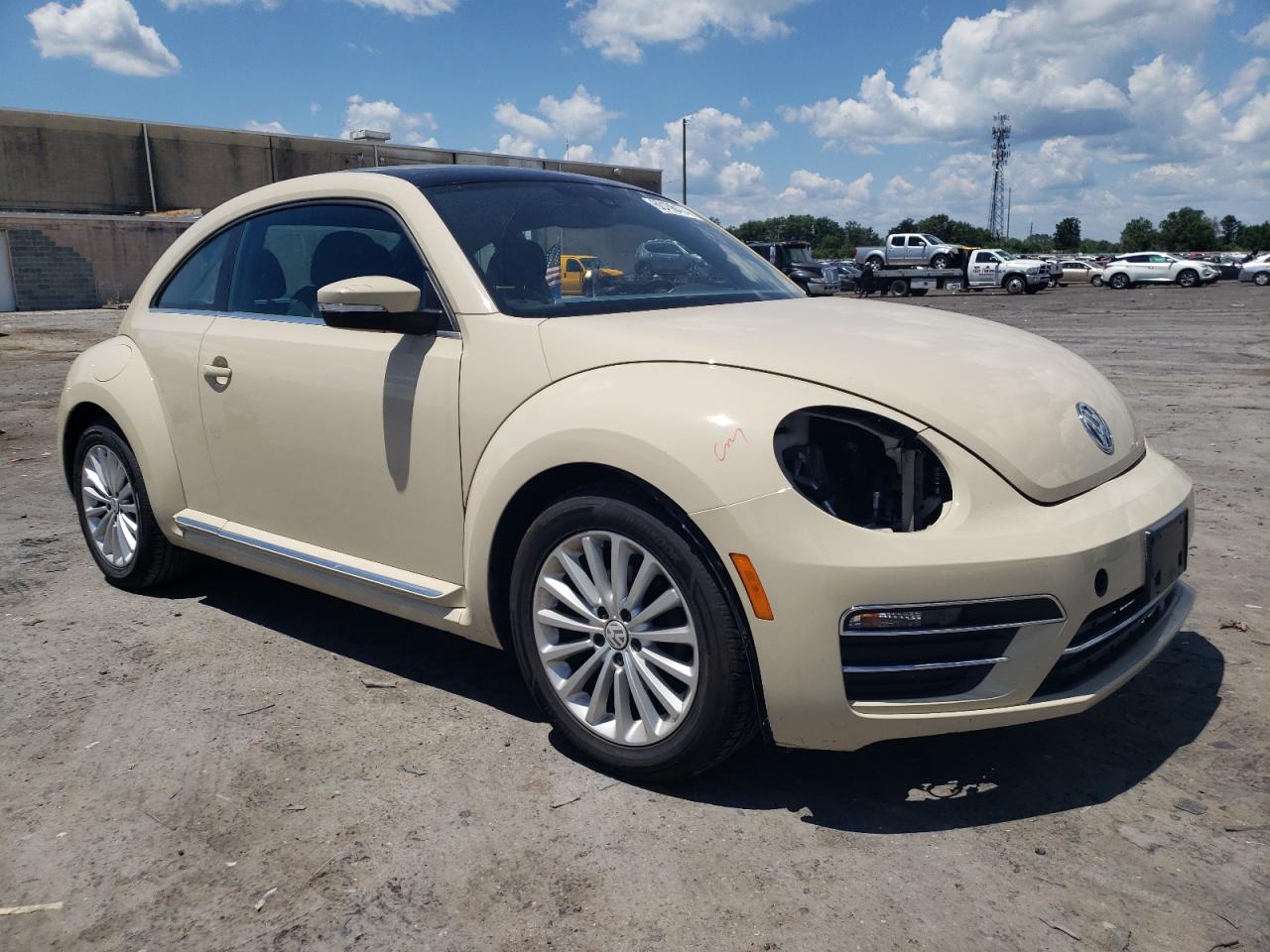 3VWFD7AT9KM701245 2019 Volkswagen Beetle S