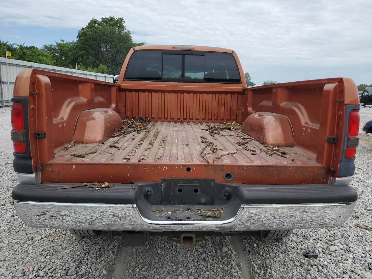 1B7KF23631J541381 2001 Dodge Ram 2500