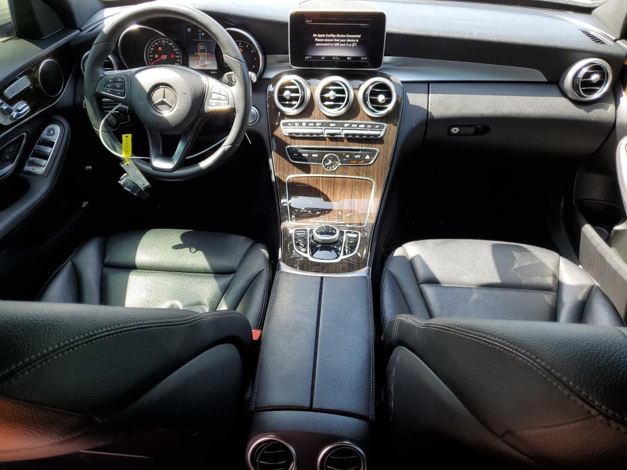 55SWF4JB8JU255321 2018 Mercedes-Benz C 300