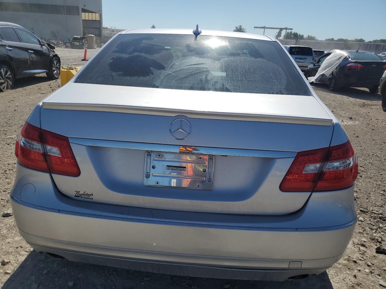 WDDHF8HBXAA142542 2010 Mercedes-Benz E 350 4Matic