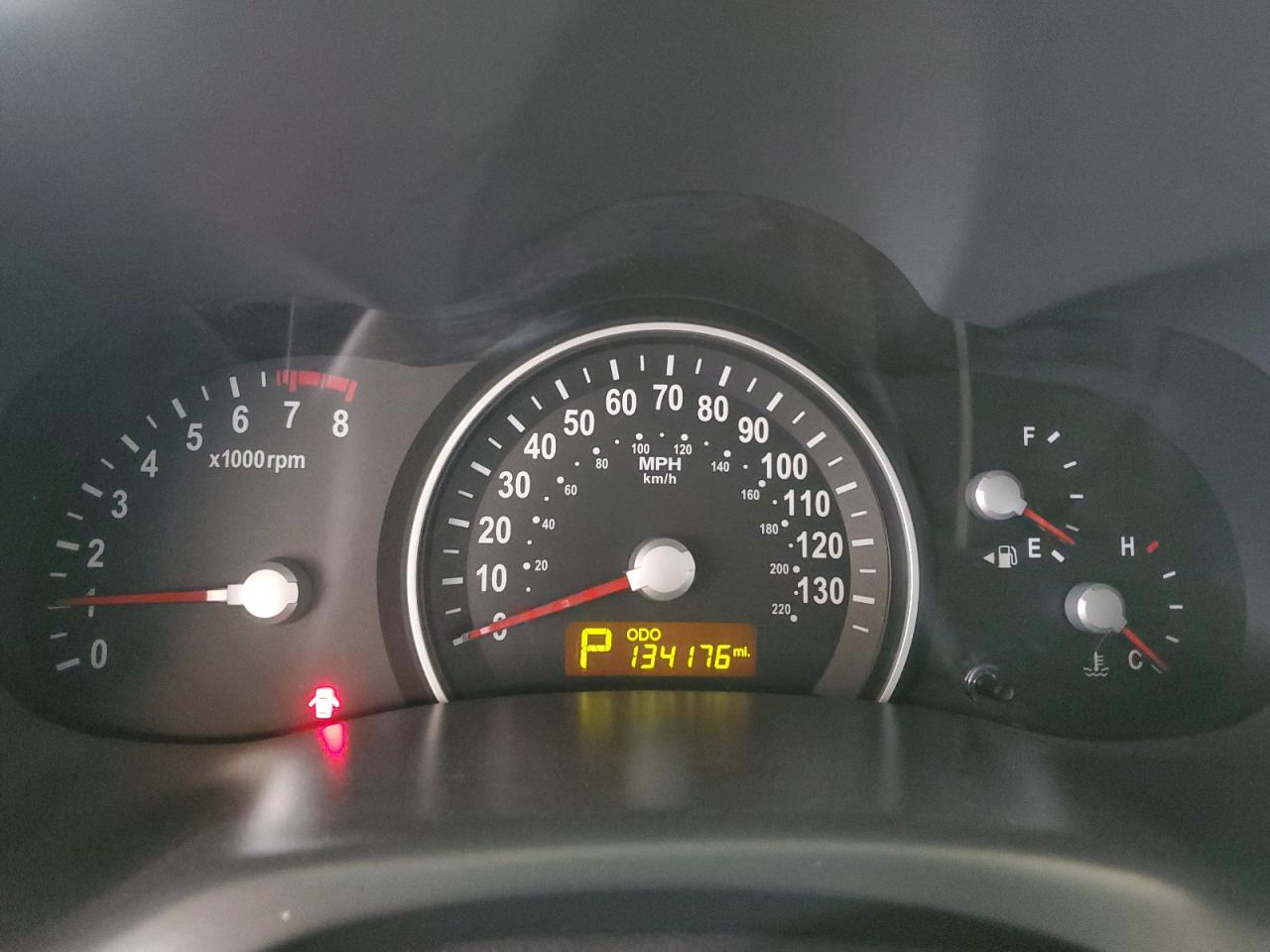 KNDMG4C79B6370957 2011 Kia Sedona Lx