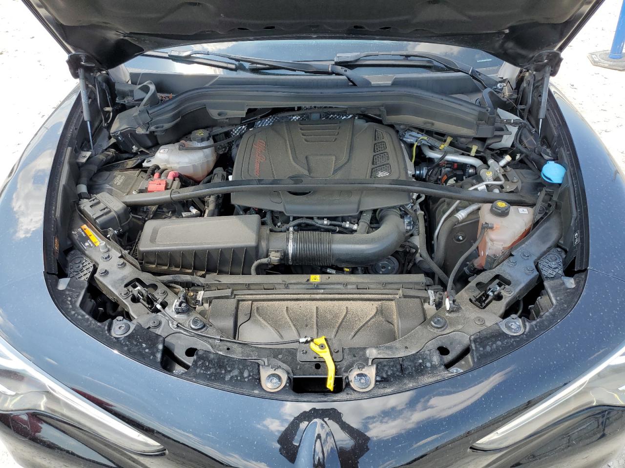 ZASPAKBN8M7D02561 2021 Alfa Romeo Stelvio Ti