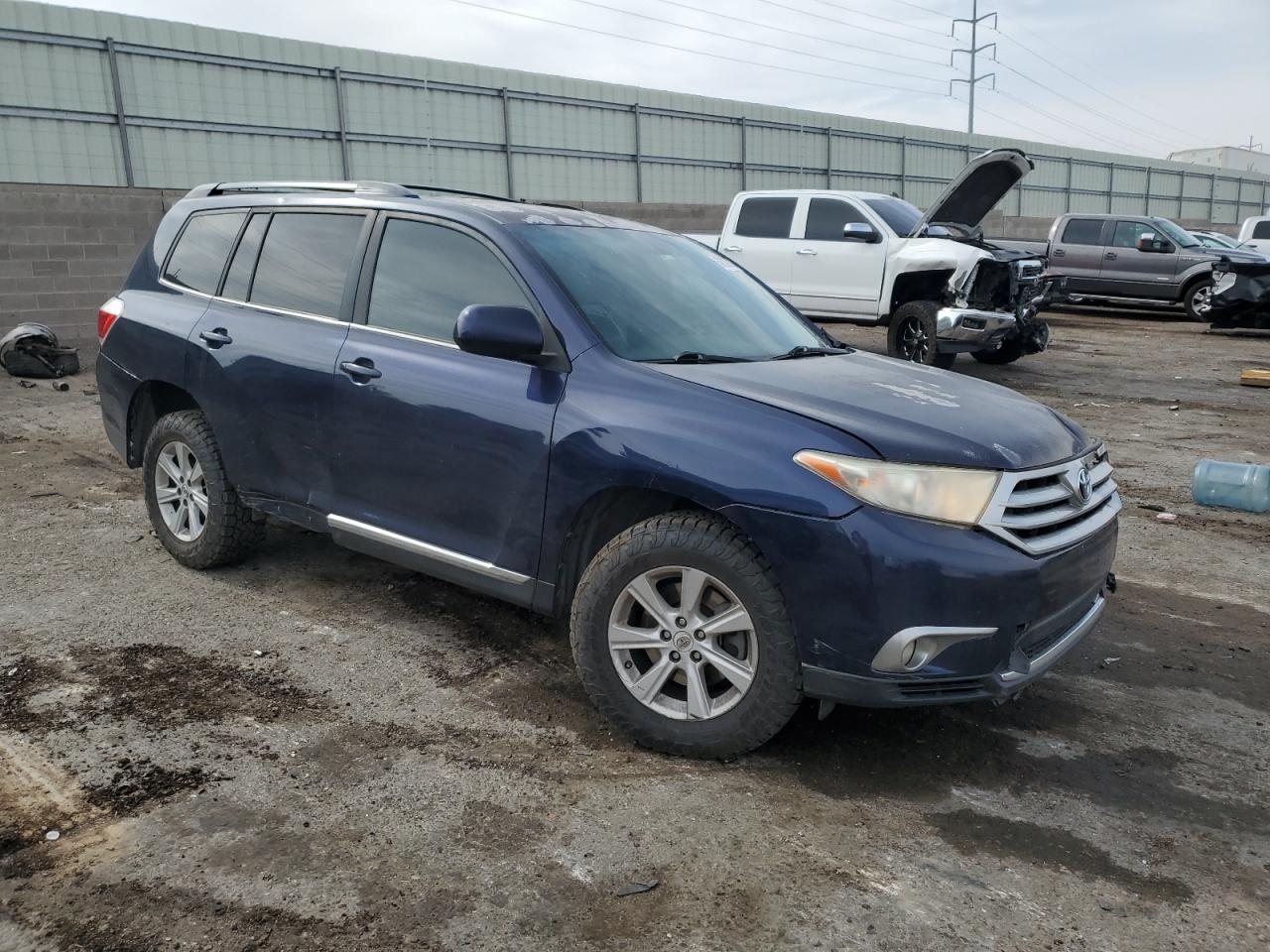 2012 Toyota Highlander Base vin: 5TDBK3EH1CS129787