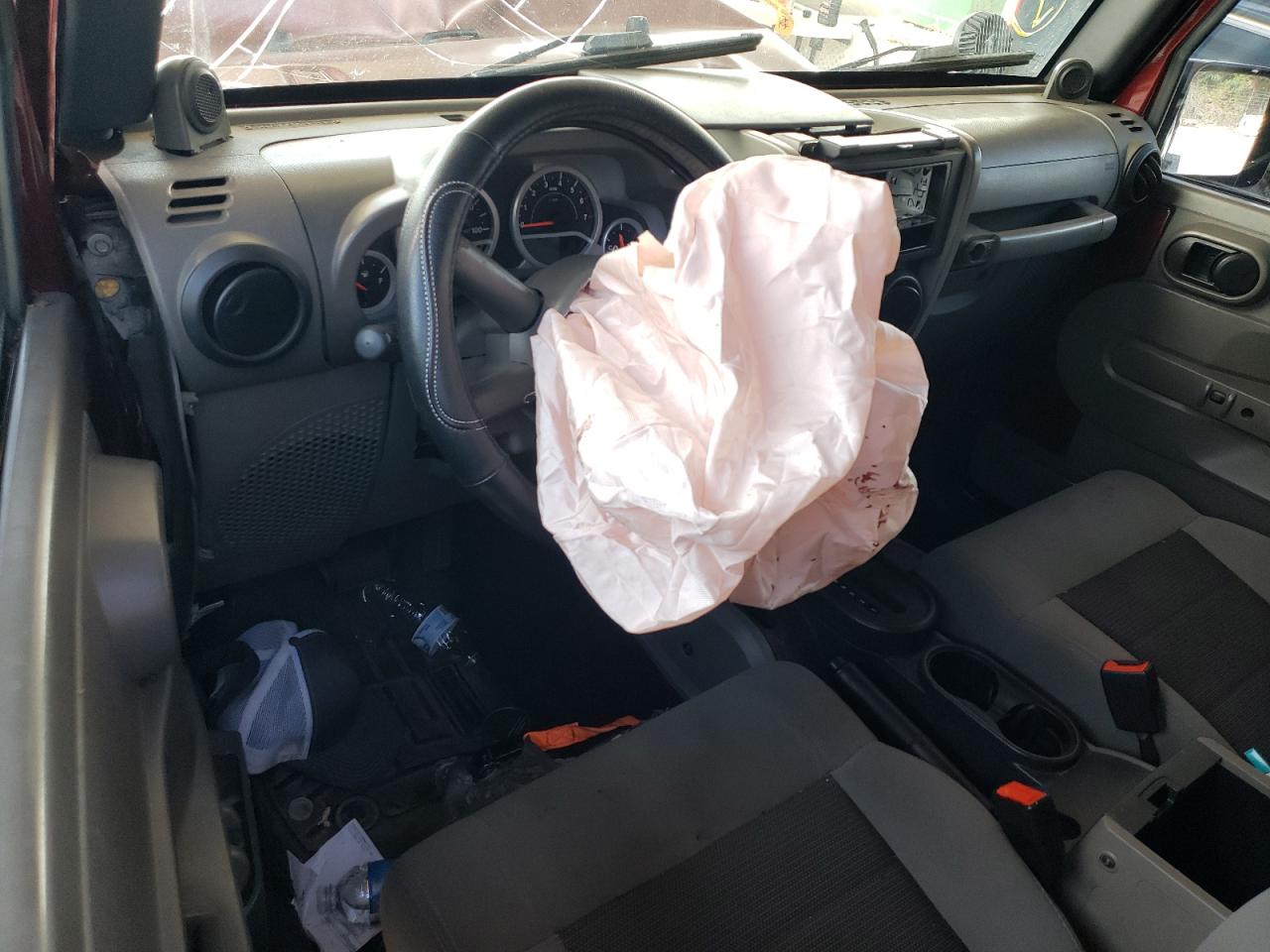 1J8FA54117L169498 2007 Jeep Wrangler Sahara