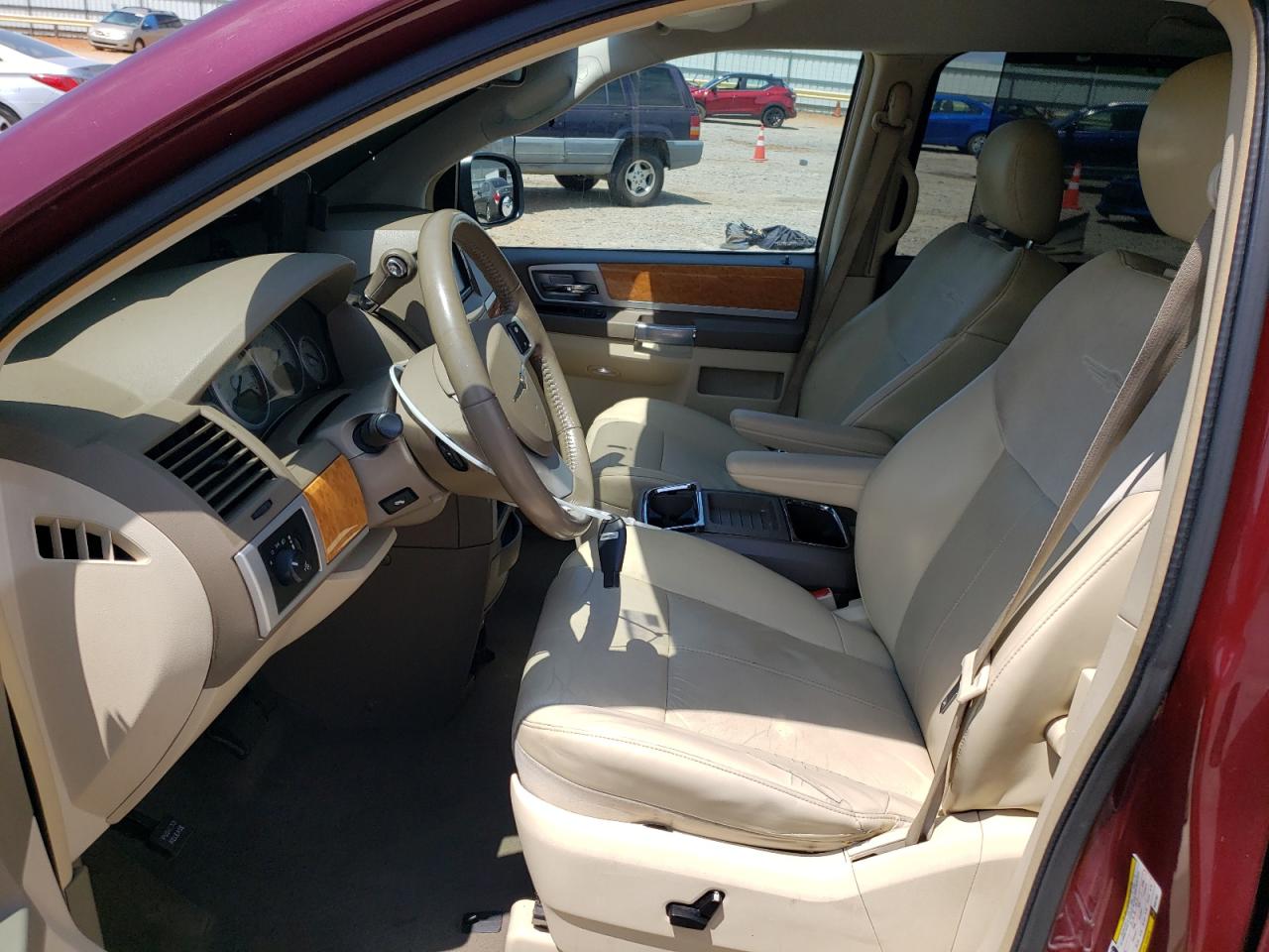 2A8HR64X18R661663 2008 Chrysler Town & Country Limited