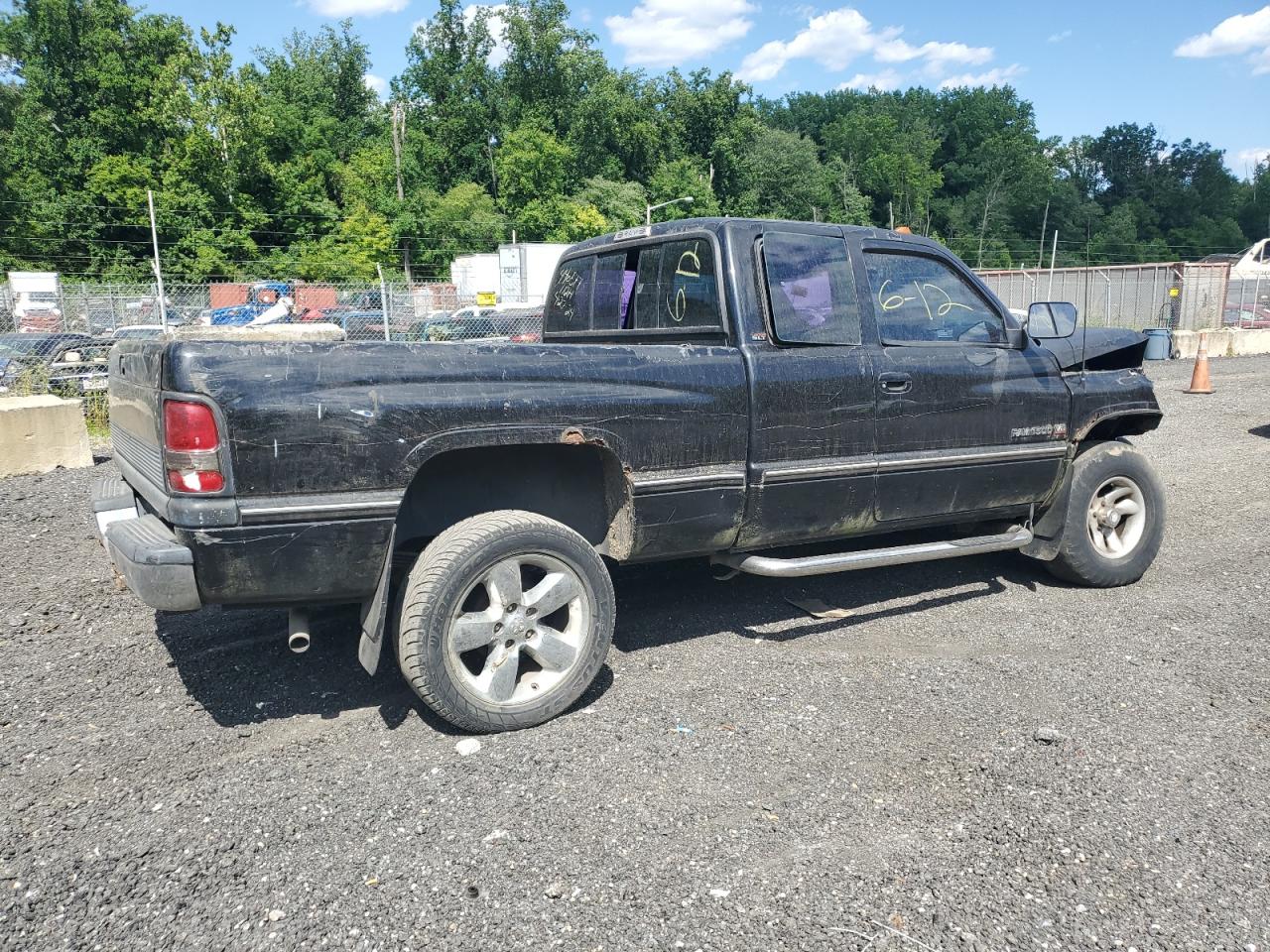 3B7HF13Y5TM180165 1996 Dodge Ram 1500