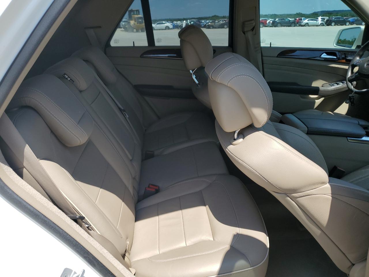 4JGDA5HB0EA349917 2014 Mercedes-Benz Ml 350 4Matic