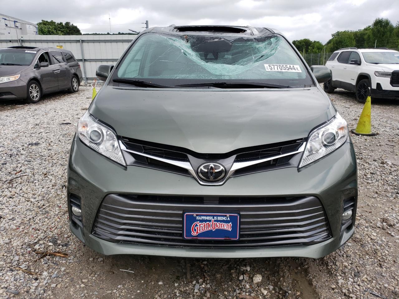 2020 Toyota Sienna Xle vin: 5TDYZ3DC2LS075850