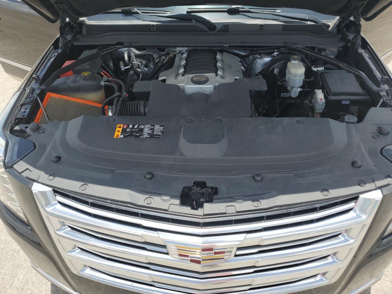 1GYS4DKJ0JR290810 2018 Cadillac Escalade Platinum