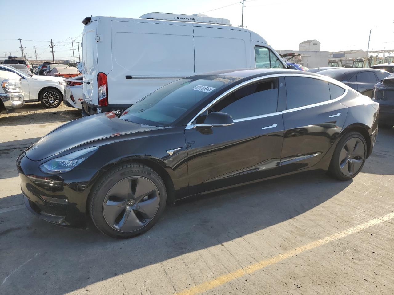 2019 Tesla Model 3 vin: 5YJ3E1EA7KF297035