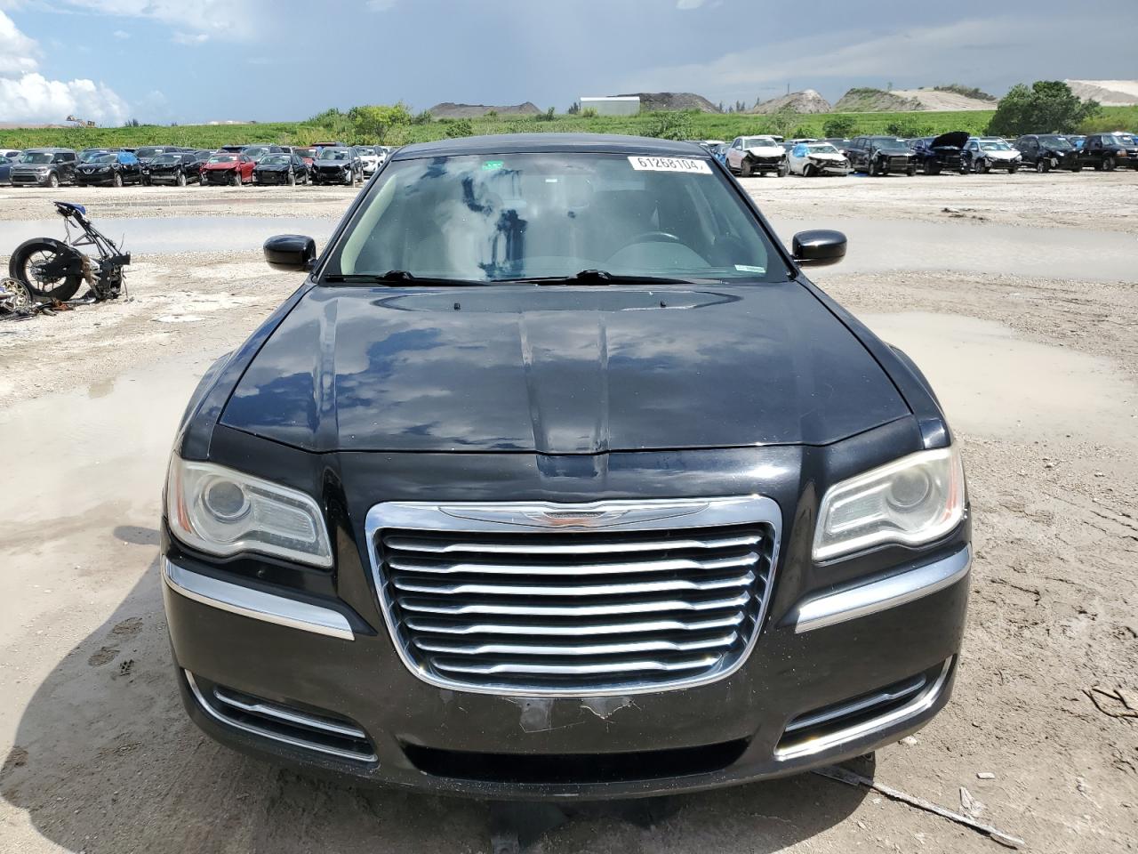 2014 Chrysler 300 vin: 2C3CCAAG7EH127714