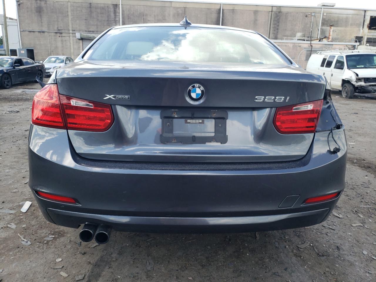 WBA3B3C53DF530253 2013 BMW 328 Xi