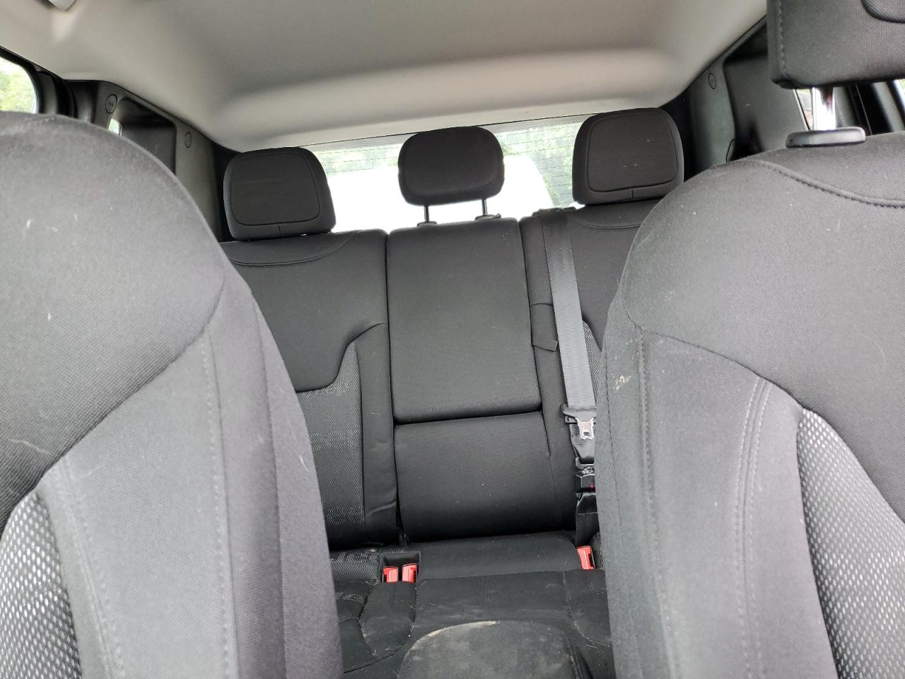 ZACCJABT7FPB86355 2015 Jeep Renegade Latitude