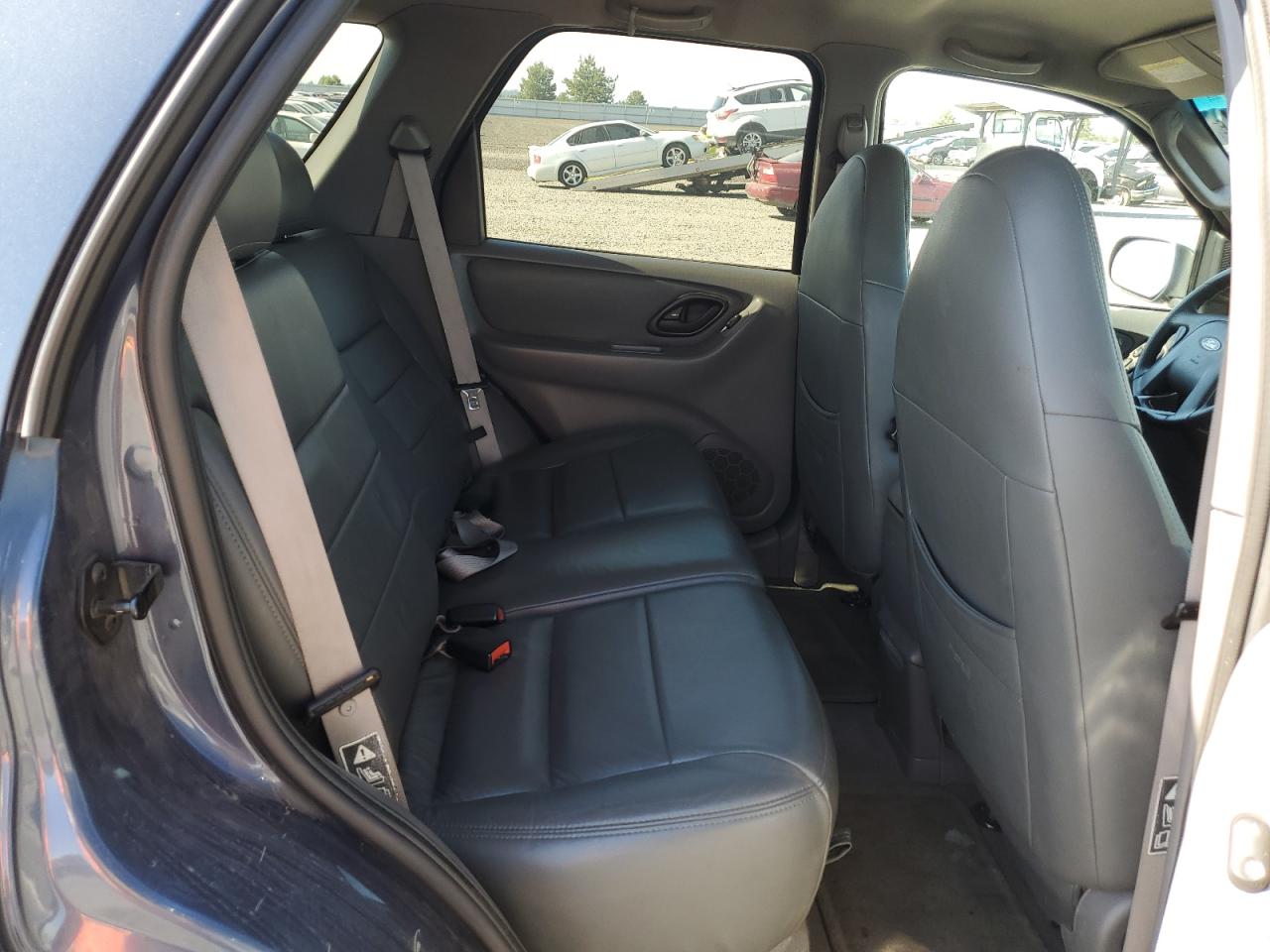 1FMYU04101KC20301 2001 Ford Escape Xlt