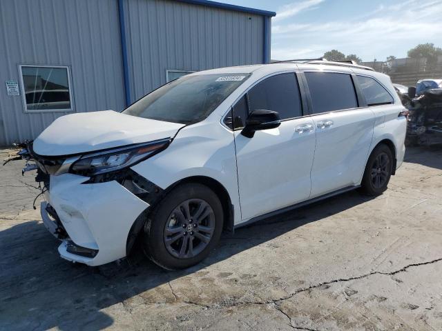 2024 TOYOTA SIENNA XSE - 5TDCSKFC6RS124109