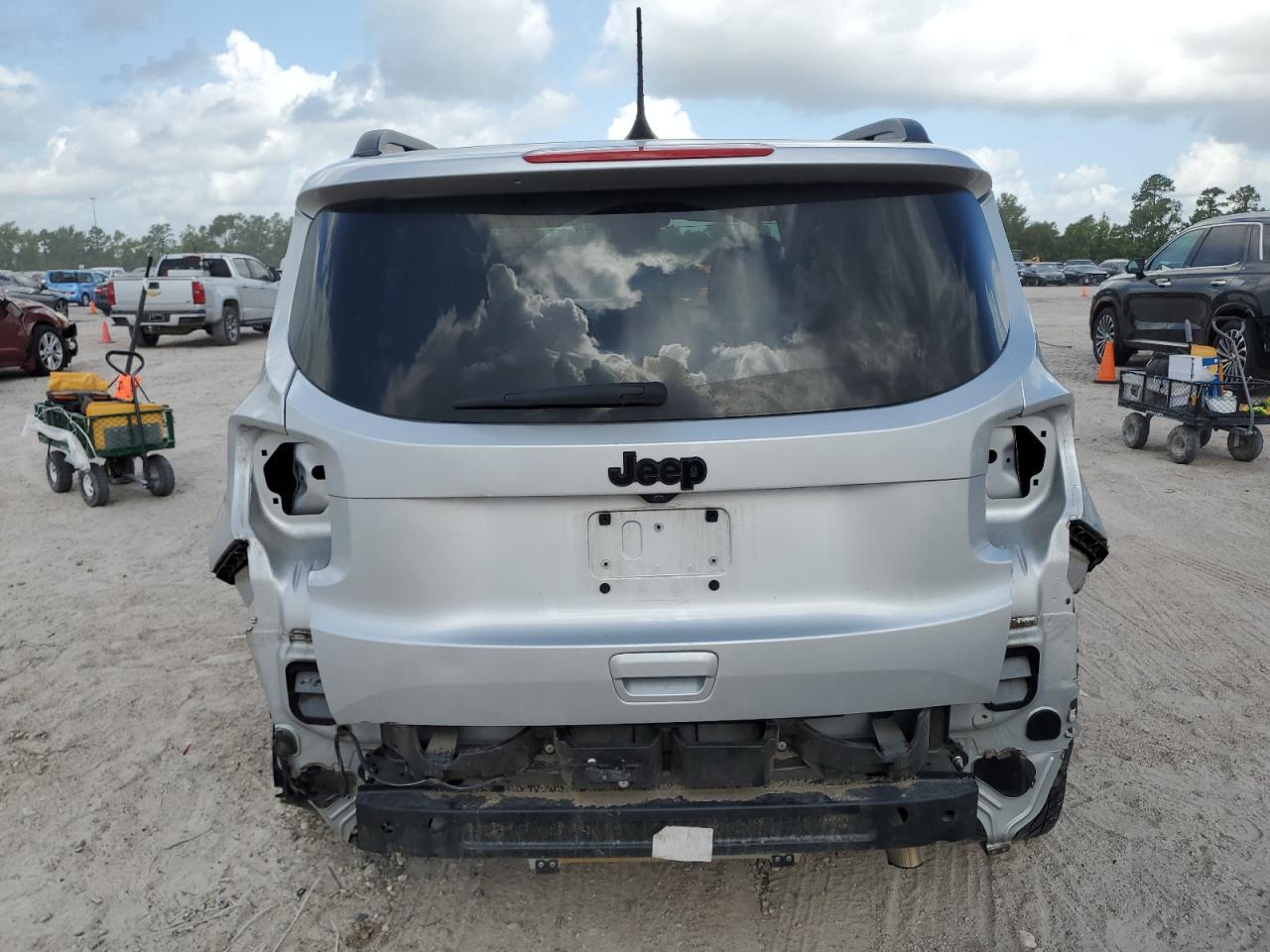 ZACNJABB1LPL27736 2020 Jeep Renegade Latitude