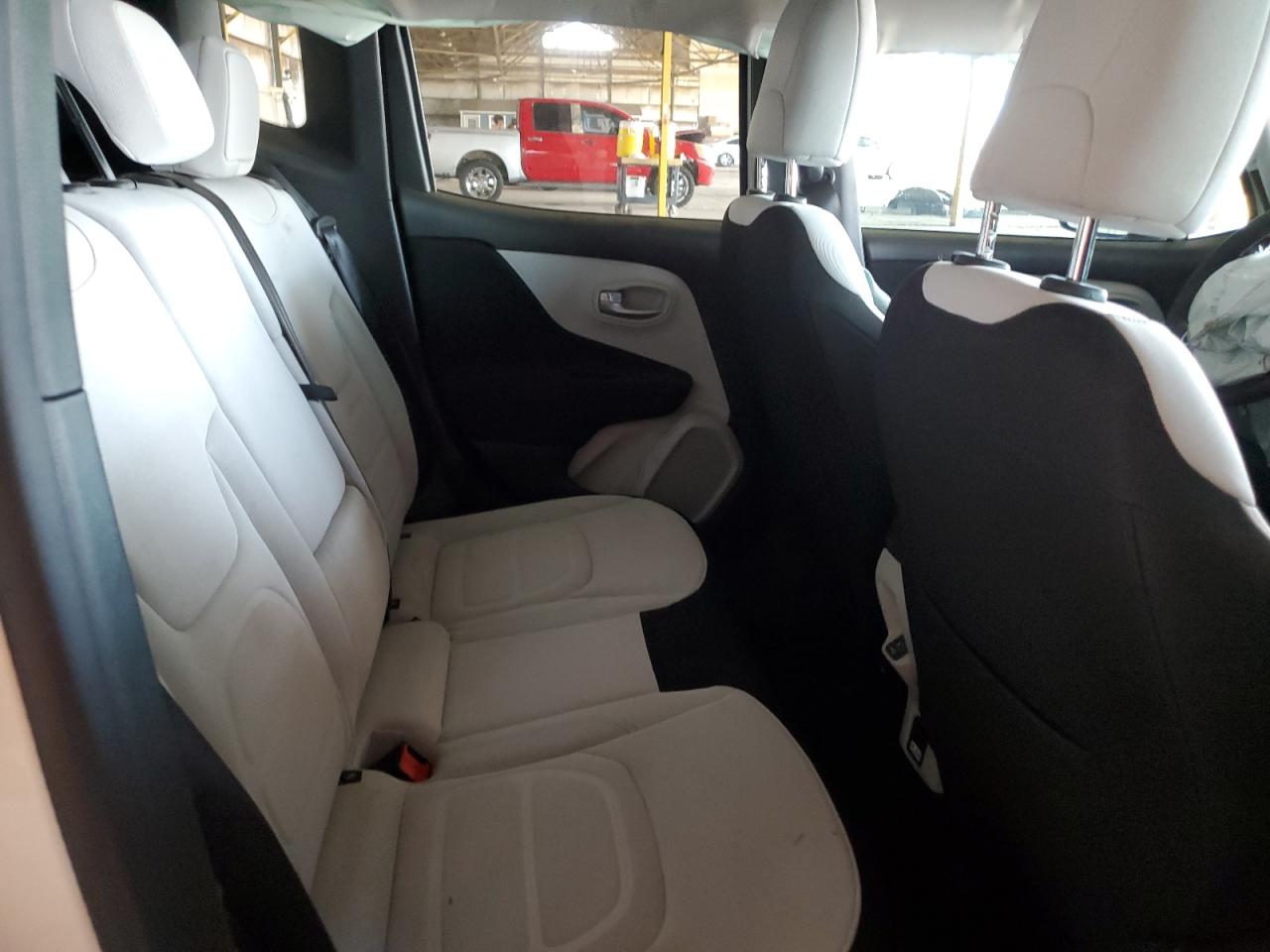 ZACNJABB8LPL10397 2020 Jeep Renegade Latitude