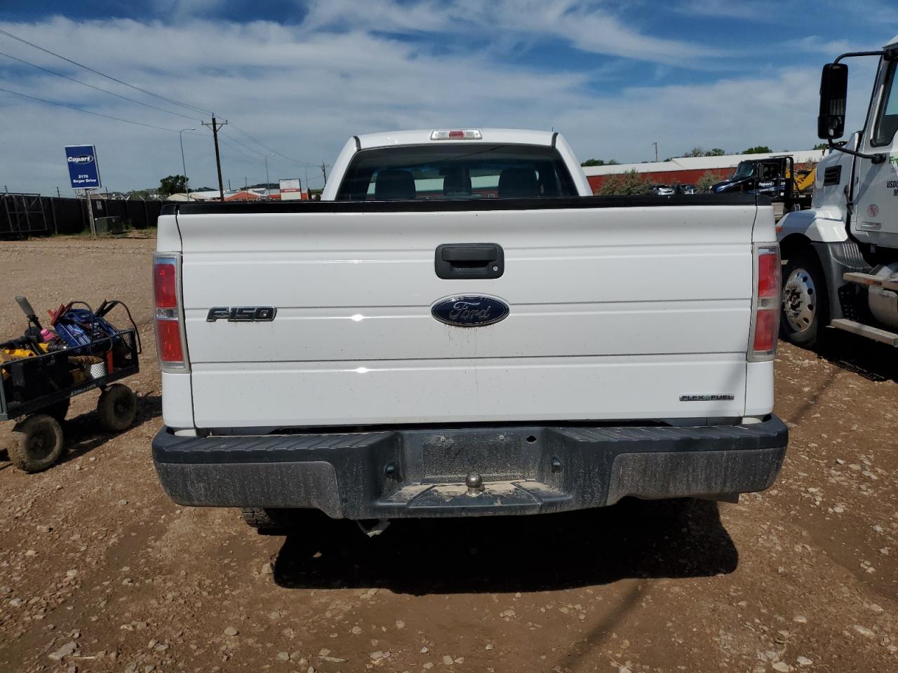 2014 Ford F150 vin: 1FTMF1EM4EKE27033