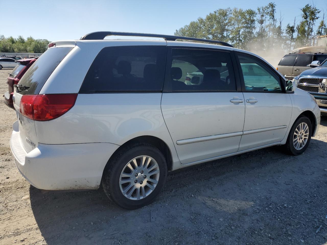 5TDBK22C68S015245 2008 Toyota Sienna Xle