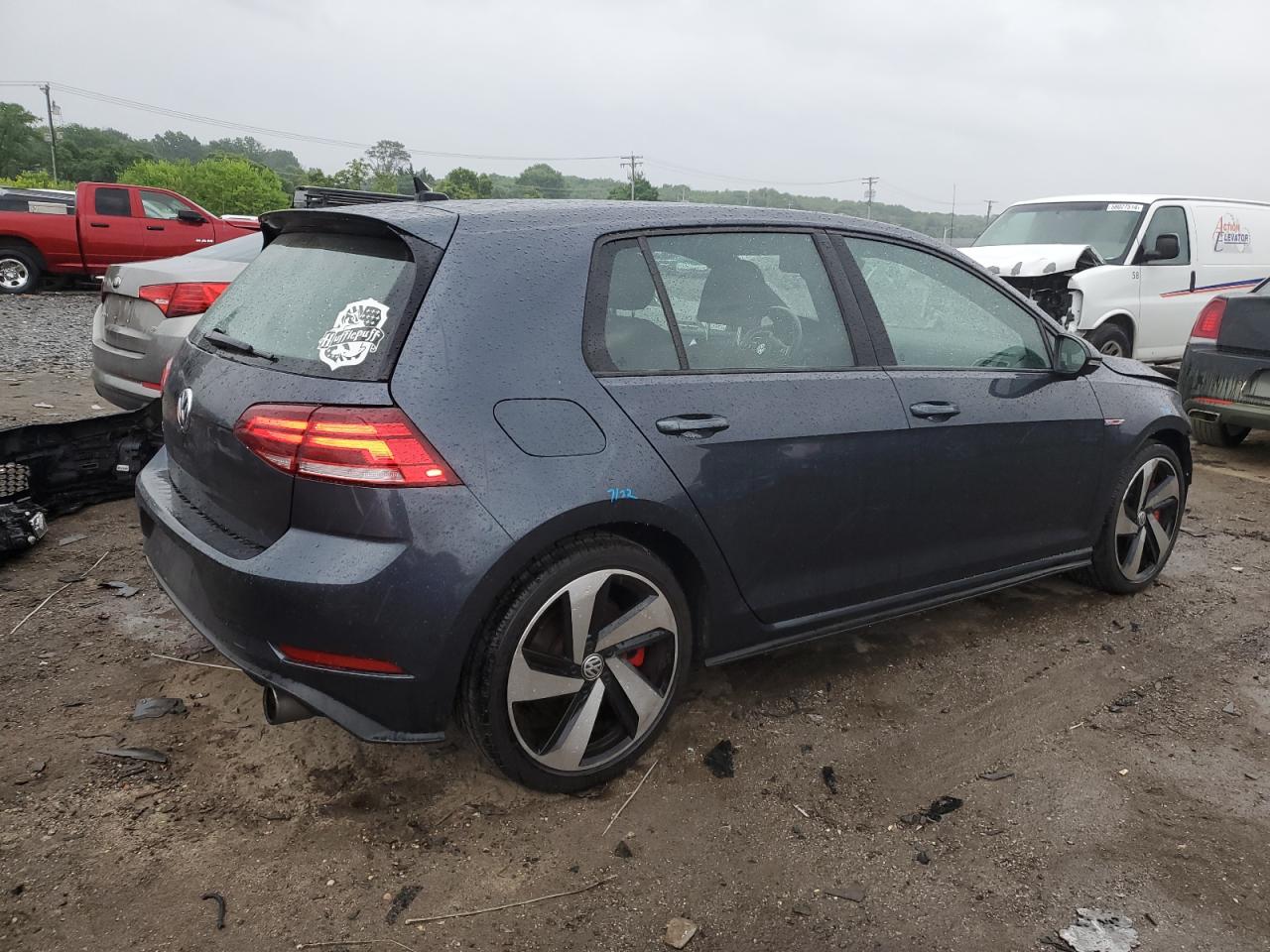 3VW447AU9JM260179 2018 Volkswagen Gti S/Se