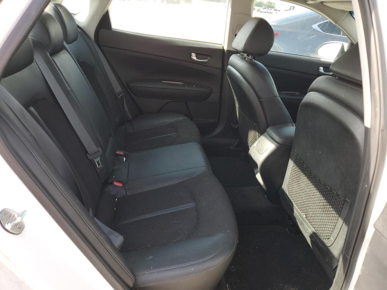 5XXGT4L39KG356001 2019 Kia Optima Lx