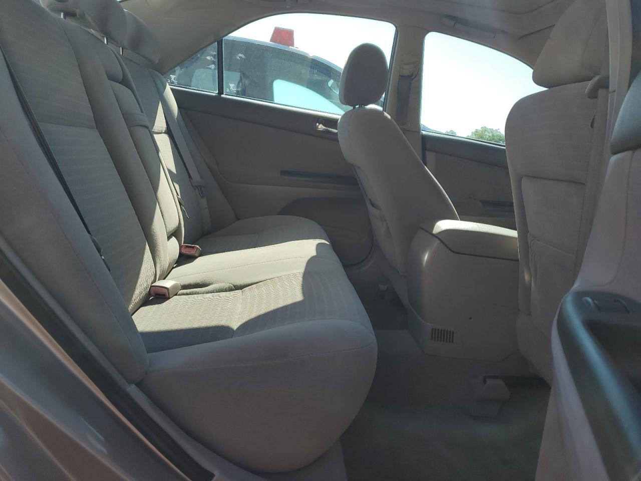 4T1BE32K75U976413 2005 Toyota Camry Le