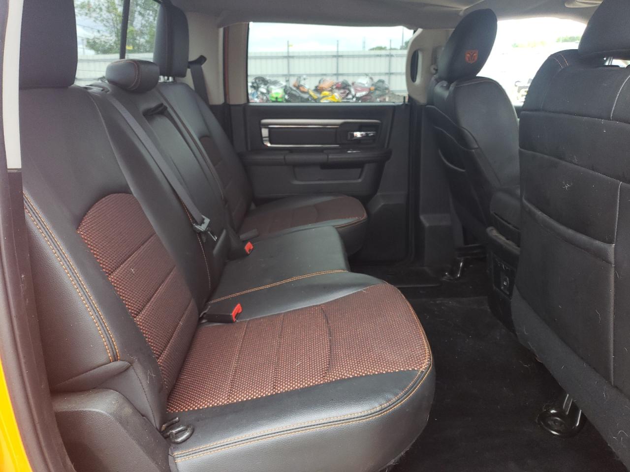 1C6RR7MT4FS702093 2015 Ram 1500 Sport