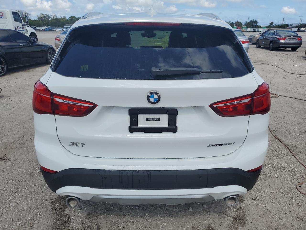 WBXJG9C09L5P96712 2020 BMW X1 xDrive28I