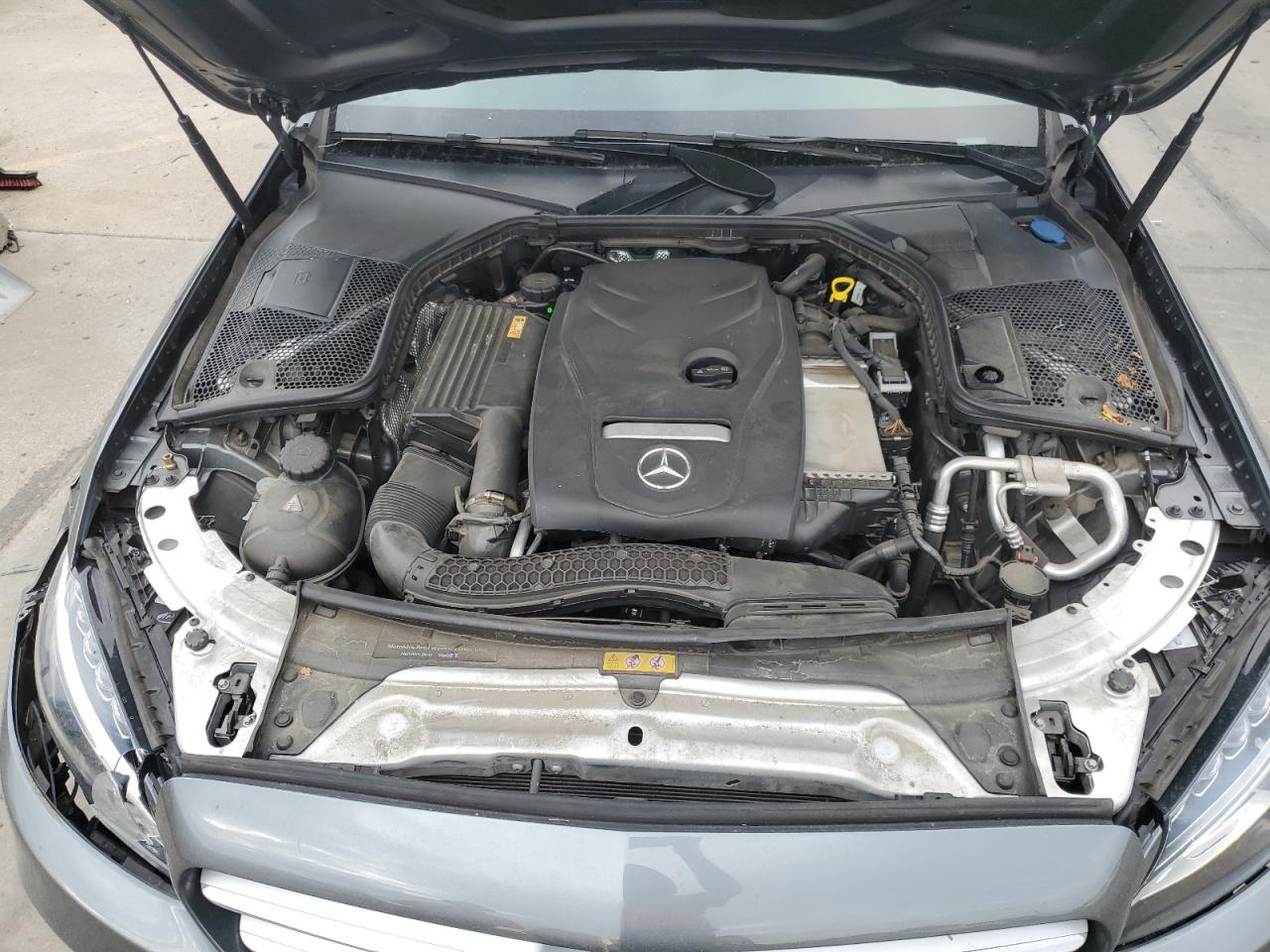 55SWF4KB5HU208952 2017 Mercedes-Benz C 300 4Matic