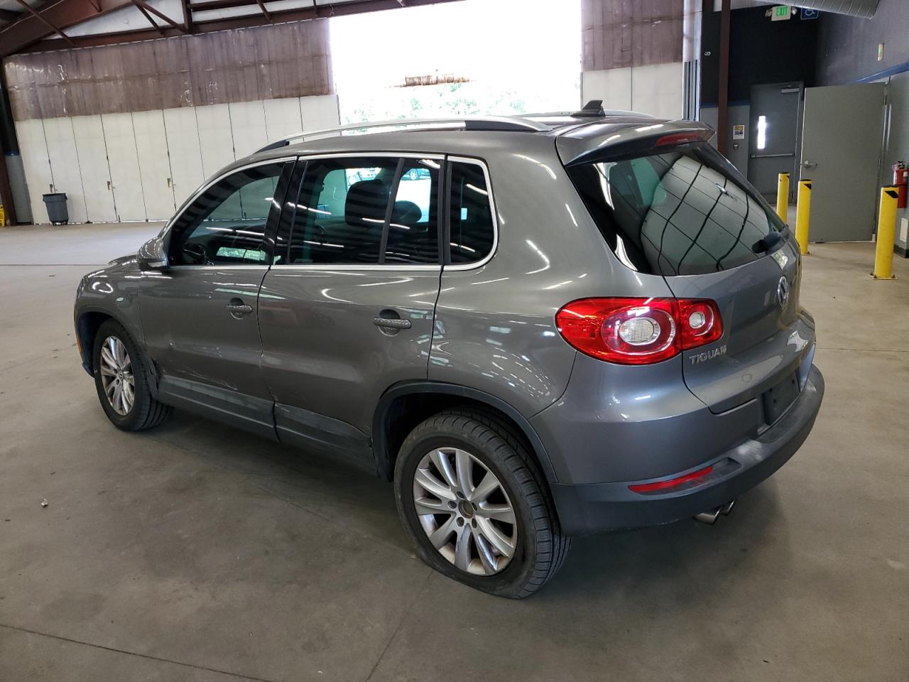 WVGAV75NX9W003531 2009 Volkswagen Tiguan S