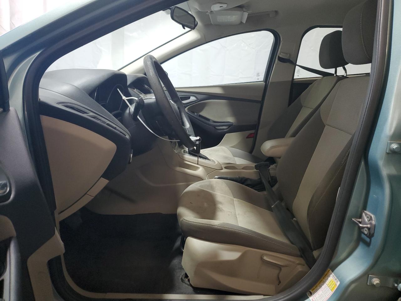 1FAHP3F26CL213519 2012 Ford Focus Se