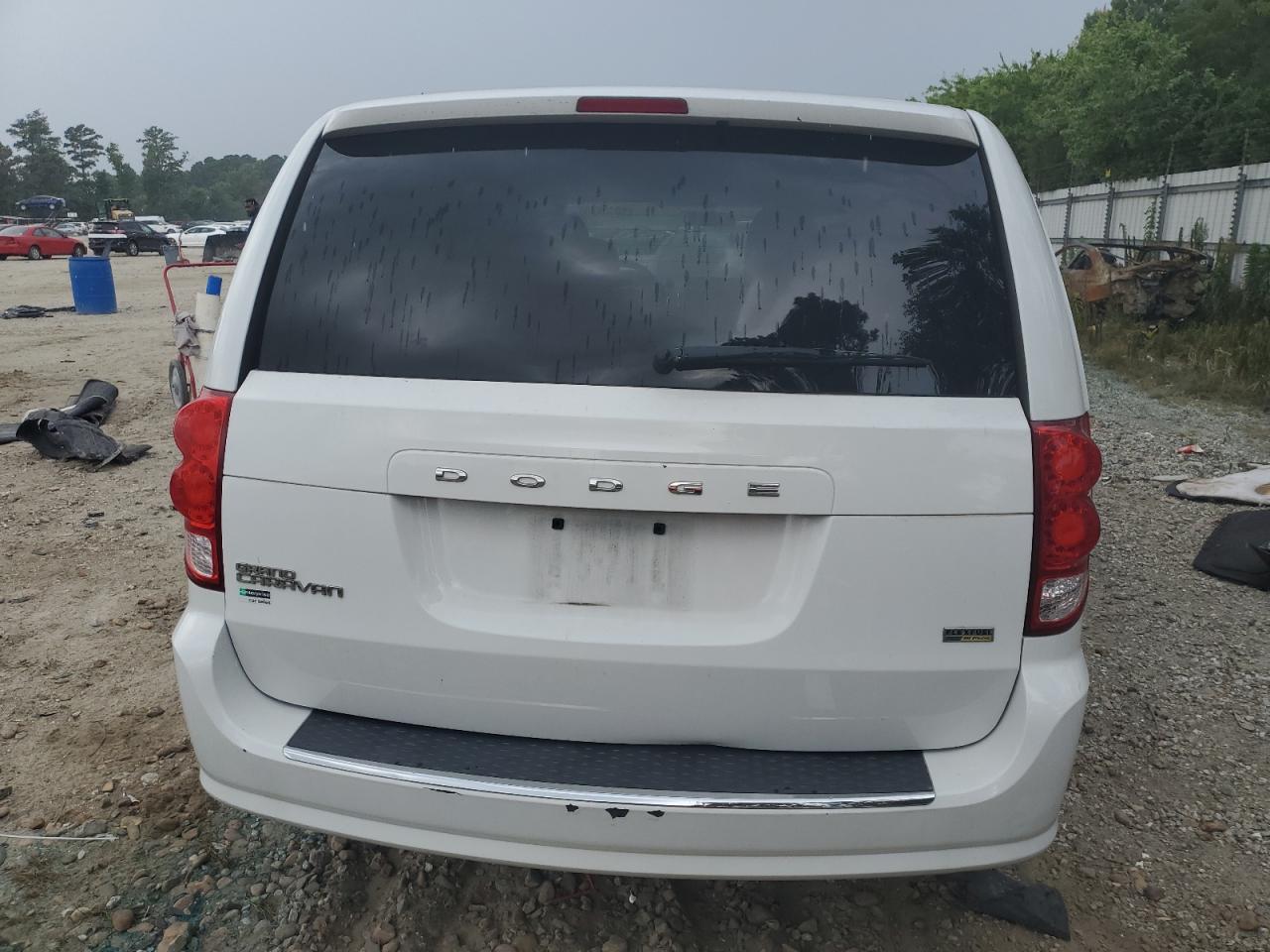 2C4RDGBG4FR642329 2015 Dodge Grand Caravan Se