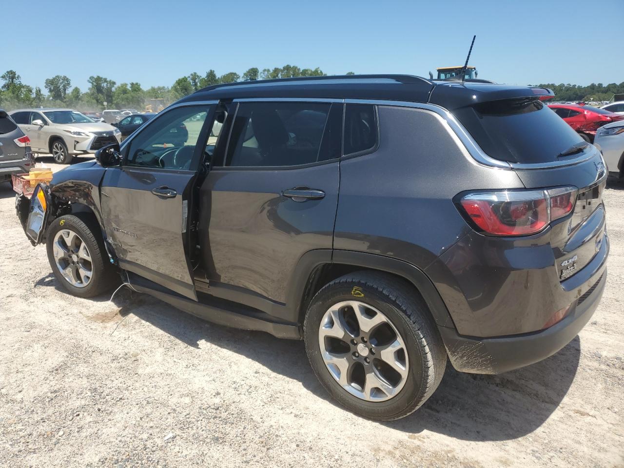 2018 Jeep Compass Limited vin: 3C4NJDCB5JT266111