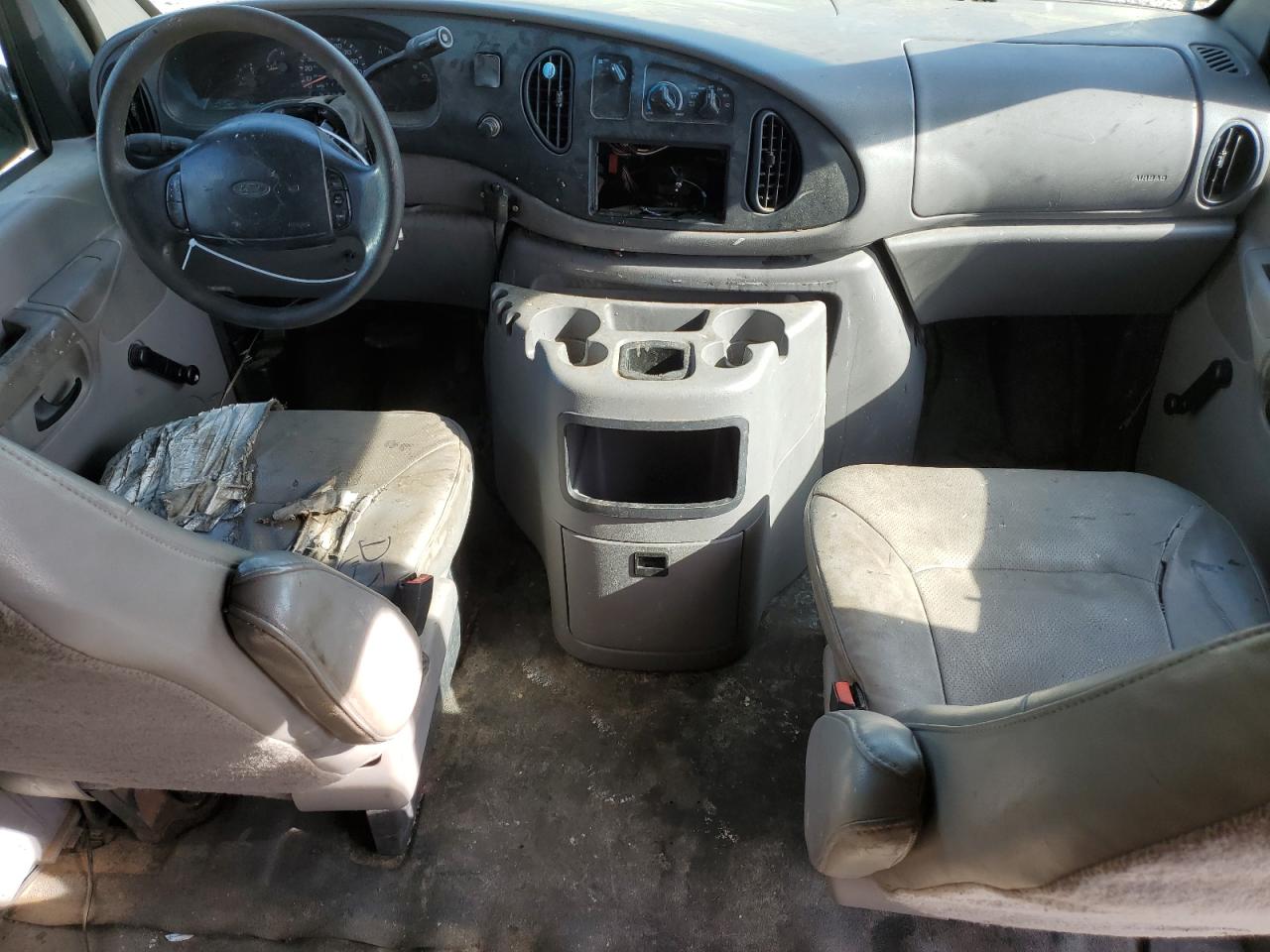 1FMRE11262HB27205 2002 Ford Econoline E150 Wagon