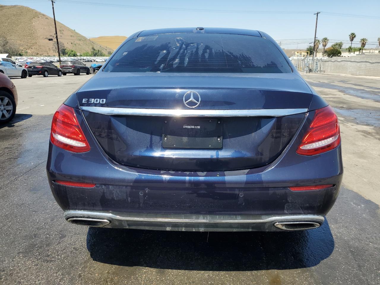 2017 Mercedes-Benz E 300 vin: WDDZF4JB5HA081666