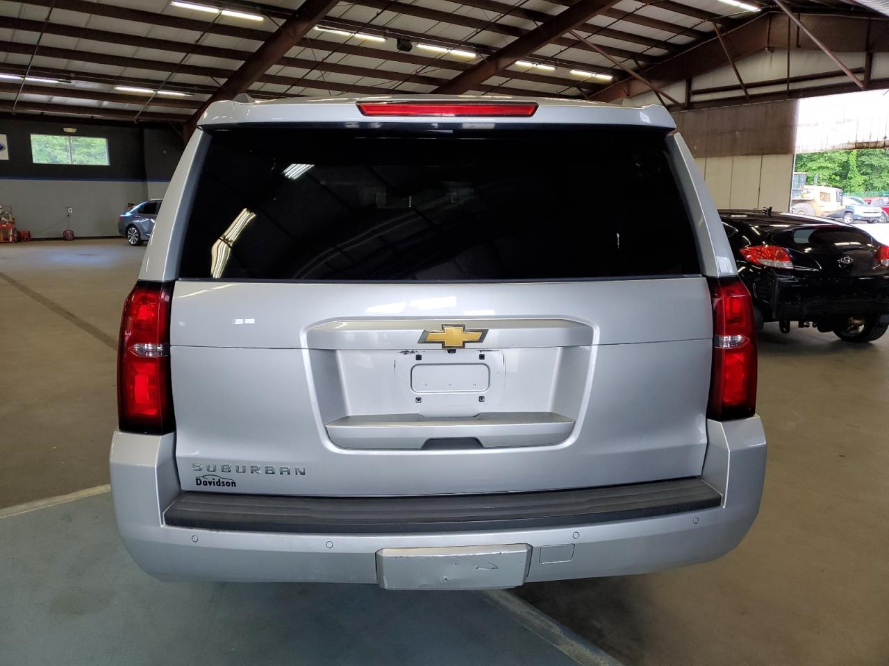 1GNSKJKC3FR208983 2015 Chevrolet Suburban K1500 Lt